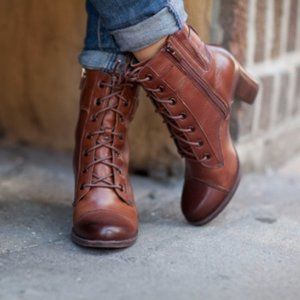 Clarks Womens Jolissa Gypsum Boot 